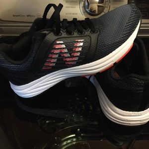 New balance shoes
